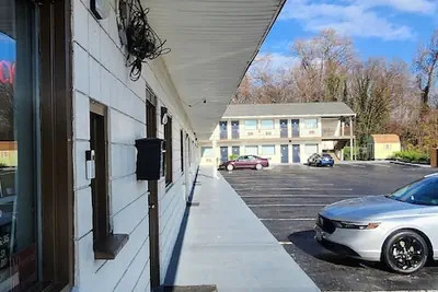 Photo 4 - Turnpike Motel Richmond VA by Hotel O US 60