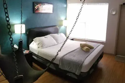 Photo 4 - Inn Leather Guest House - Male Only LGBT