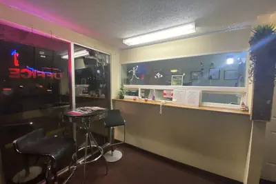 Photo 5 - Auburn Motel