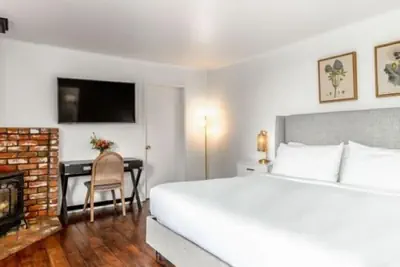 Photo 5 - Agate Cove Inn