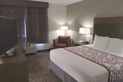 Photo 5 - La Quinta Inn & Suites by Wyndham Tuscaloosa University