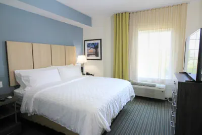 Photo 5 - Candlewood Suites Memphis East by IHG
