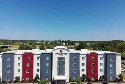 Photo 2 - Candlewood Suites Memphis East by IHG