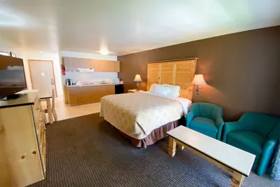 Photo 4 - Sisters Inn And Suites