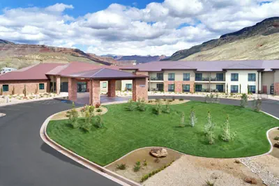 Photo 2 - Fairfield Inn & Suites by Marriott Virgin Zion National Park