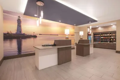 Photo 3 - La Quinta Inn & Suites by Wyndham Buffalo Amherst