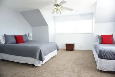 Photo 5 - Large Room near UVU & BYU