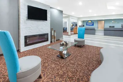 Photo 2 - Days Inn & Suites Grand Rapids Near Downtown