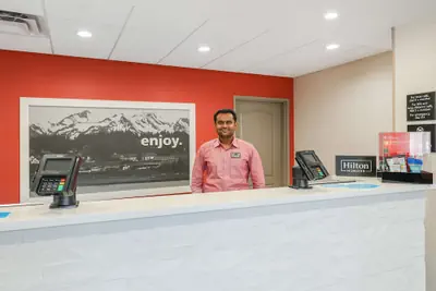 Photo 4 - Hampton Inn & Suites Ruidoso Downs