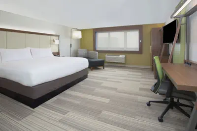 Photo 4 - Holiday Inn Express and Suites West Memphis by IHG