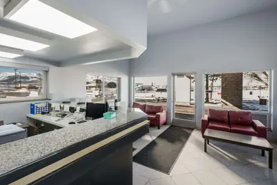 Photo 4 - SureStay Hotel by Best Western Wells