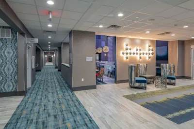 Photo 5 - Hampton Inn & Suites Dallas/Plano Central