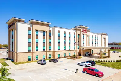 Photo 2 - Hampton Inn & Suites Dallas/Plano Central