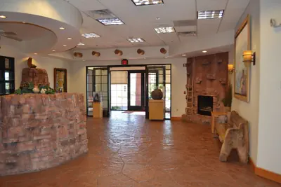 Photo 3 - The Lodge at Cliff Castle Casino