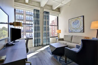 Photo 3 - Hotel Indigo Kansas City - The Crossroads by IHG