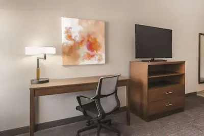 Photo 2 - La Quinta Inn & Suites by Wyndham South Jordan