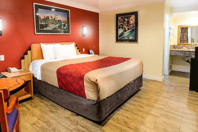 Photo 4 - Aqua Venture Inn