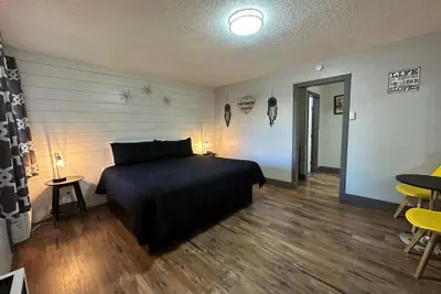 Photo 4 - Lake Ridge Hotel