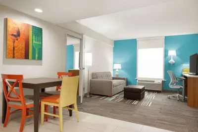 Photo 5 - Home2 Suites by Hilton Woodbridge Potomac Mills