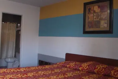 Photo 5 - Laurel Inn