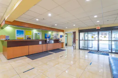 Photo 4 - Days Inn by Wyndham Absecon Atlantic City Area