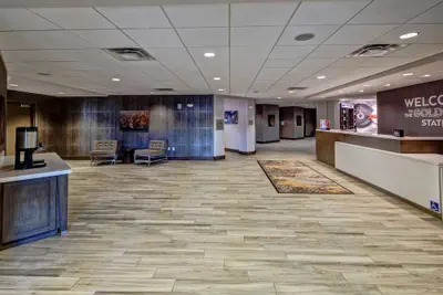 Photo 3 - Hampton Inn & Suites San Jose Airport