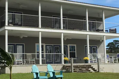 Photo 5 - Darien Waterfront Inn