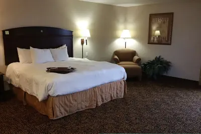 Photo 5 - Hampton Inn & Suites Gallup