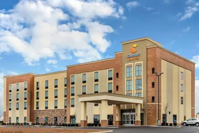 Photo 2 - Comfort Suites Bowling Green Southeast
