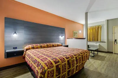 Photo 2 - Executive Inn & Suites