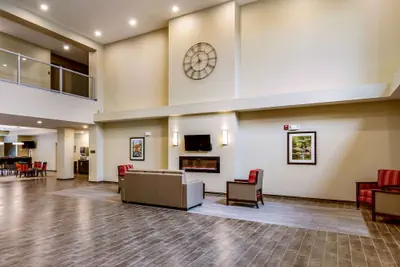 Photo 4 - Comfort Suites Wooster near University Campus