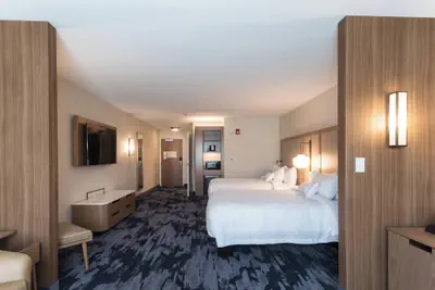Photo 5 - Fairfield Inn and Suites by Marriott Northfield