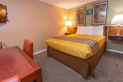 Photo 2 - Far West Motel