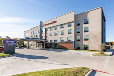 Photo 2 - Hampton Inn & Suites Dallas East