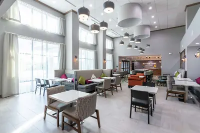 Photo 4 - Hampton Inn & Suites Dallas East