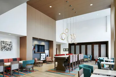 Photo 4 - Hampton Inn & Suites Chicago Waukegan