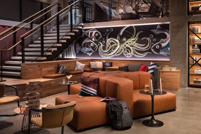 Photo 4 - Moxy San Diego Downtown/Gaslamp Quarter