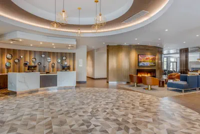 Photo 2 - DoubleTree by Hilton Charleston Riverview