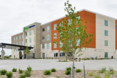 Photo 2 - Holiday Inn Express Alliance by IHG