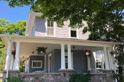 Photo 2 - Charlevoix House