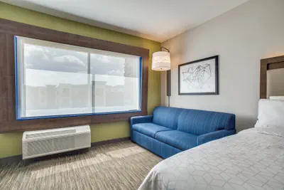 Photo 4 - Holiday Inn Express & Suites Denton South by IHG