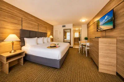 Photo 2 - Club Lux Resort By the Beach