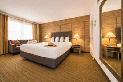 Photo 4 - Club Lux Resort By the Beach