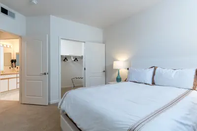 Photo 2 - Bluebird Suites in North San Jose