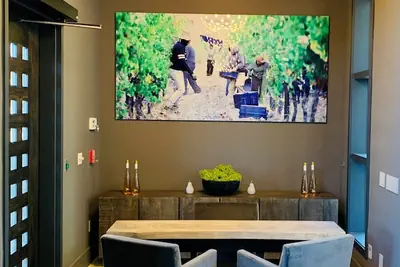 Photo 2 - R Inn Napa