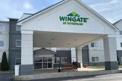 Photo 2 - Wingate by Wyndham Uniontown
