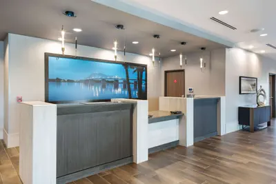 Photo 3 - Comfort Suites Kennewick at Southridge