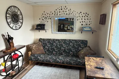 Photo 4 - Riverview Inn