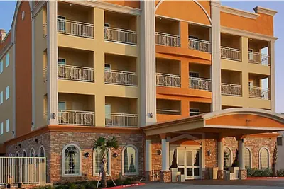 Photo 3 - Holiday Inn Express & Suites Galveston West-Seawall