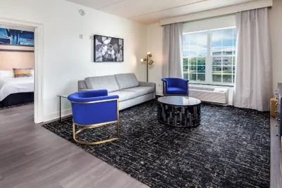 Photo 5 - Hotel Indigo Jacksonville-Deerwood Park by IHG